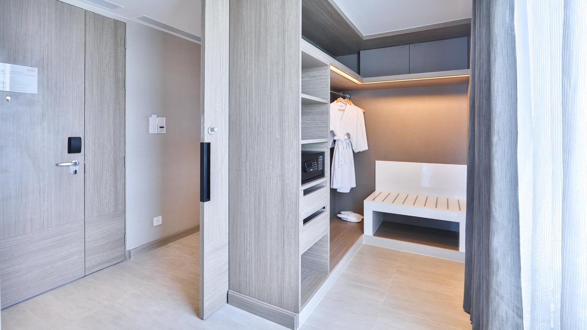 Holiday Inn & Suites Rayong City Centre By Ihg Экстерьер фото